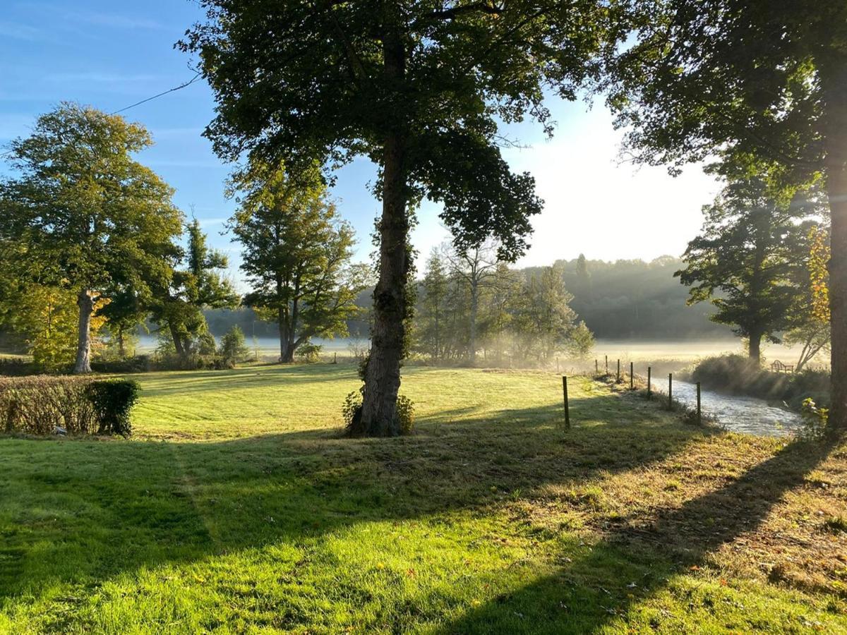 Chambre D'Hote Chateau De Transieres Ambenay Exteriör bild